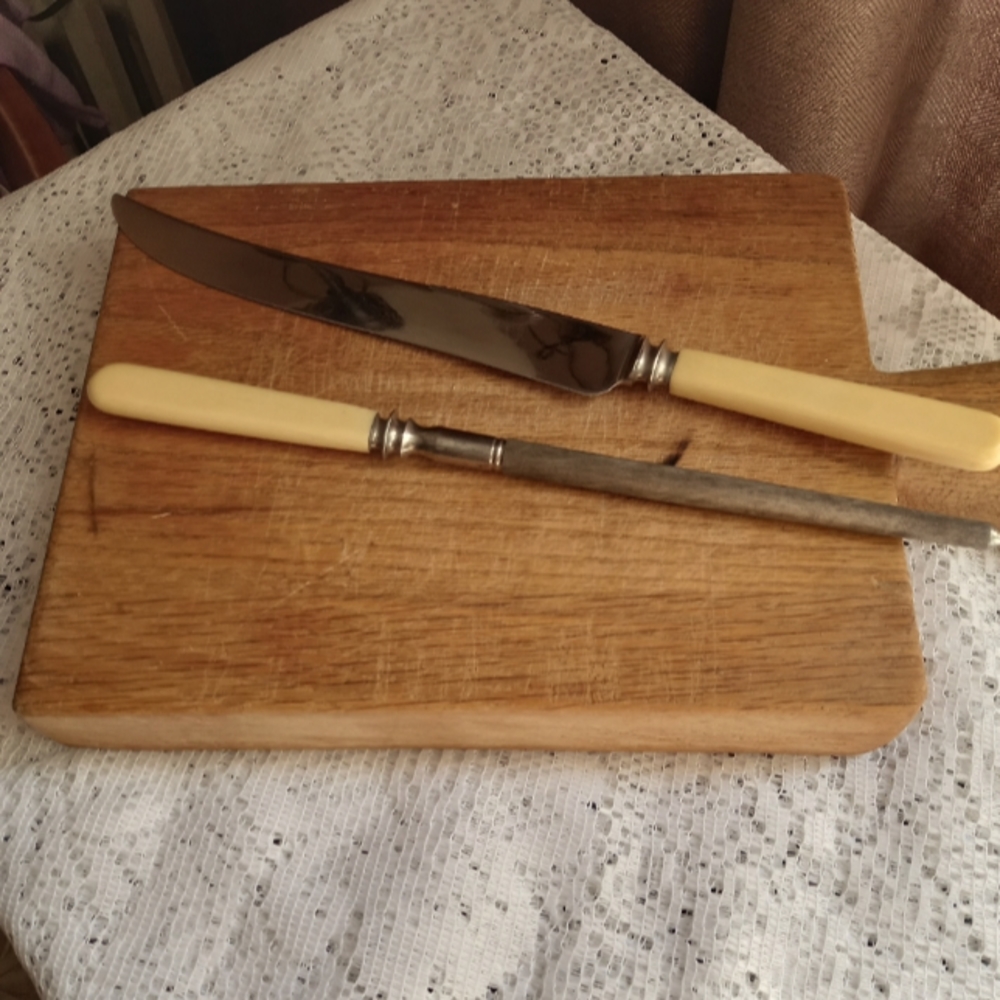 Vintage Sheffield knife and sharper